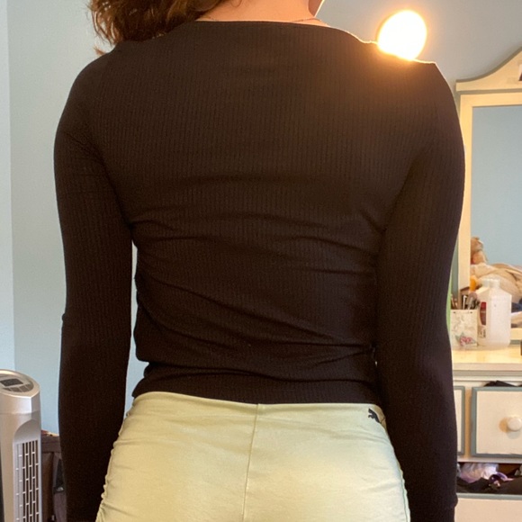 Forever 21 long sleeve shirt🎲 - Picture 3 of 6